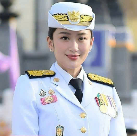PAETONGTARN (BD- HCM)